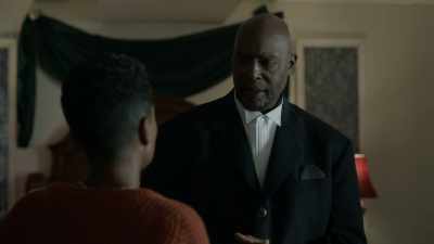 You're smart. You're a hardworking young lady. - Deadly Estate