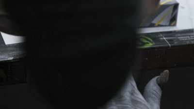 You're stepping in
the makeup trailer joking, - Game of Thrones: The Last Watch