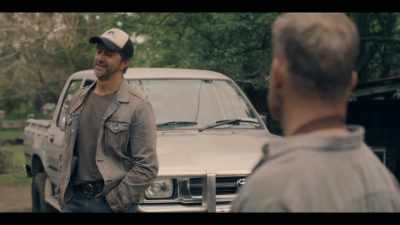 - You're still not riding?
- Nah. - Mystic
