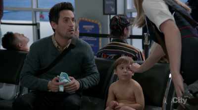 You're supposed to let
them smell your hand first - LA to Vegas