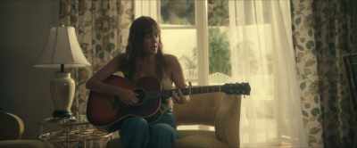 ♪ You're the type of guy ♪ - Daisy Jones & the Six