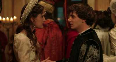 -You're trembling.
-It's just the heat. - Medici: Masters of Florence