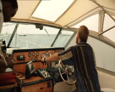 You're under arrest. For what? - Death in Paradise