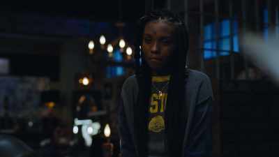 You're very... dusty. - Naomi