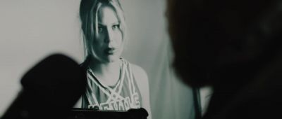 You're wasting precious time, Kelly. - Deinfluencer