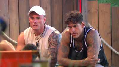 ‐You're... as well.
‐JAMES: Huh? Yeah, it's like, - Love Island