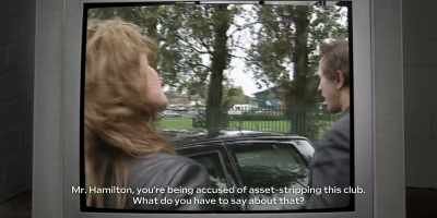 You've been in a board meeting.
Mr. Hamilton, - Welcome to Wrexham
