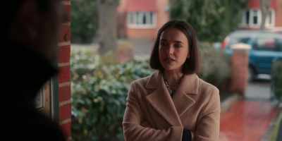 - You've been sacked?
- Suspended. Can I see Daisy, please? - Suspicion