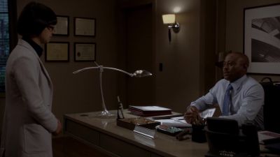 You've been working for house
for two weeks, it's already too long. - House