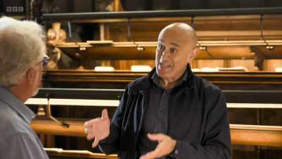 You've calculated that
the sound is a B flat? - Secrets of Size: Atoms to Supergalaxies