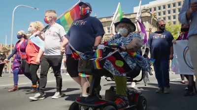 You've got a better one than mine.
(LAUGHS) - Miriam Margolyes: Australia Unmasked