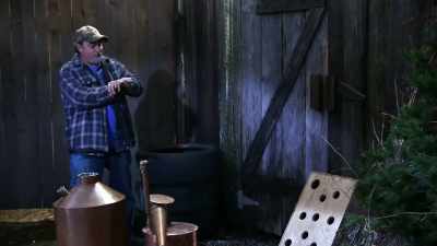 You've got five,
four, three, two, - Moonshiners: Master Distiller