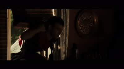 You've got problem with the door? - Aliens vs  Predator: Requiem