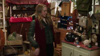 You've got
these vintage collectibles - Christmas Is You