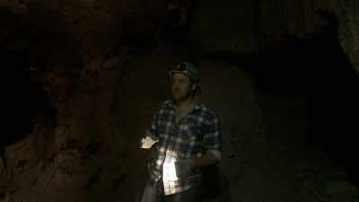 You've gotta take that knowledge,
and that's what we've done. - Outback Opal Hunters