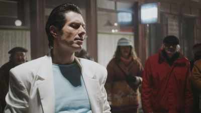 - You've lost your mind!
- I've lost my mind? - Comrade Detective