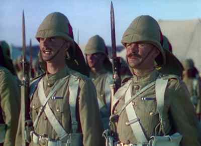 - You've served here before.
- Abu Klea, sir. - The Four Feathers