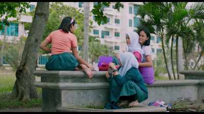 Yuni wants someone like Pak Damar. - Yuni