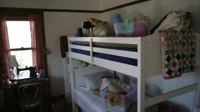 Yup, here you are.
Deluxe accommodations. - Chaos on the Farm