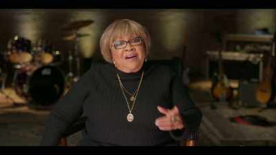 Yvonne said,
♪ Ev-e-ry day, ev-e-ry hour - Women Who Rock