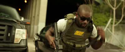 Z, go down the right. - Den of Thieves