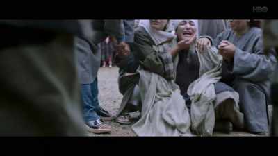 Zabierzcie ją. Natychmiast. - No Fathers in Kashmir
