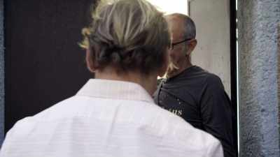 [Zac] And Mario is taking us
to an authentic Sardinian cooking class. - Down to Earth with Zac Efron