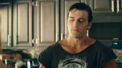 ZAC: Because not only
is the man honest, - Trafficked with Mariana van Zeller