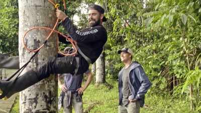 [Zac panting] - Down to Earth with Zac Efron
