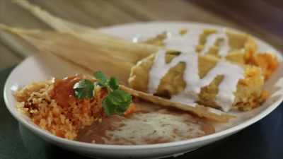 - [Zach] Sweet corn tamale!
- [Keith] Looks so gorgeous. - No Recipe Road Trip With the Try Guys