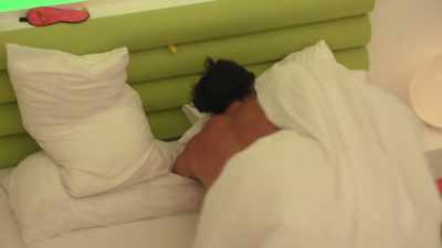 (ZARA SCREAMS) - Love Island