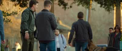 Zeus. Okay, folks. Let's go, let's move along. Everything's fine. - The Lucky One