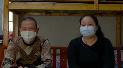 Zhou Li and her husband
were infected - In the Same Breath