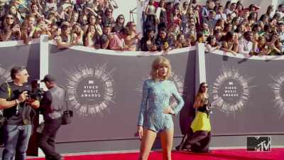 [Zing] It becomes very visible
in public in a way - Taylor Swift vs Scooter Braun: Bad Blood