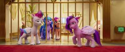 Zipp, what are you doing here?
Mom said to stay away. - My Little Pony: A New Generation