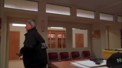 Ziva...
tell Tony channel two. - NCIS