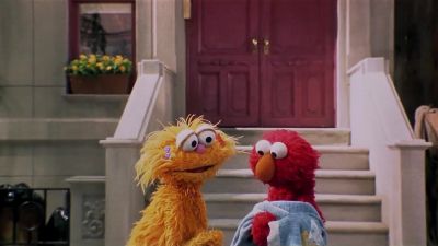 Zoe Elmo's sorry for hurting your feelings - The Adventures of Elmo in Grouchland