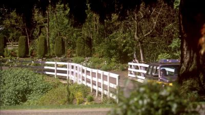 (Zoe)
This place rots. - Eureka