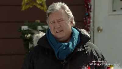 Zoey, I'm afraid there's gonna
be another fine. - Northern Lights of Christmas