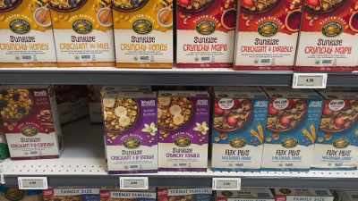 [Zooey] If the label says
whole grain, - What Am I Eating? With Zooey Deschanel