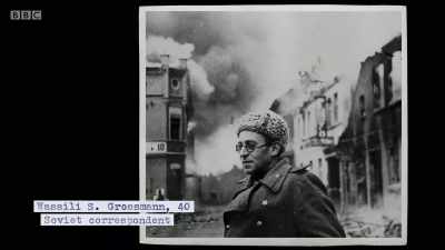 Zoological garden. There was
fighting there. Cages destroyed. - Berlin 1945