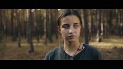-Zosia and I will look around.
-So we're splitting up? - Nobody Sleeps in the Woods Tonight