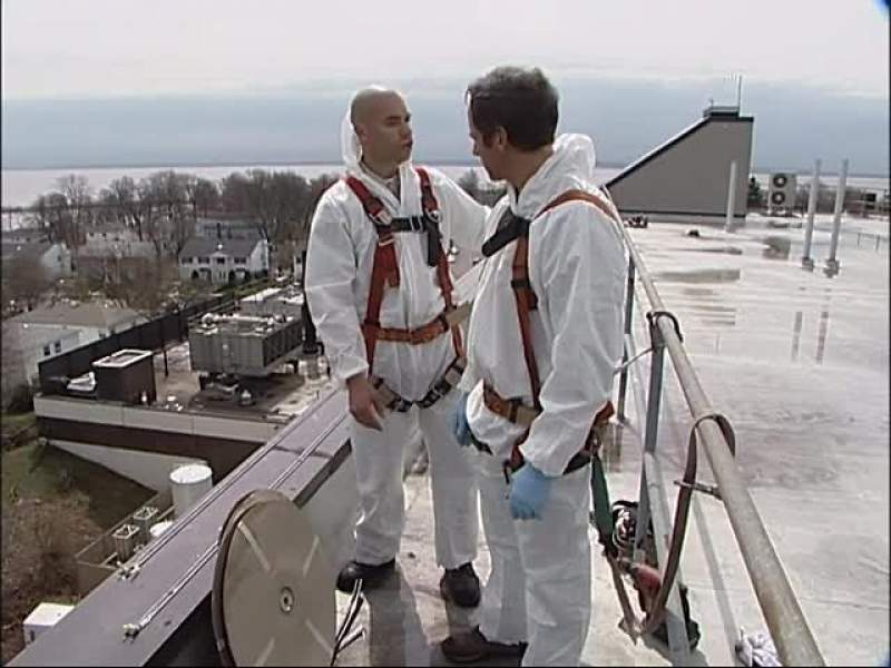 10 000 VOLTS WHAT COULD POSSIBLY GO WRONG