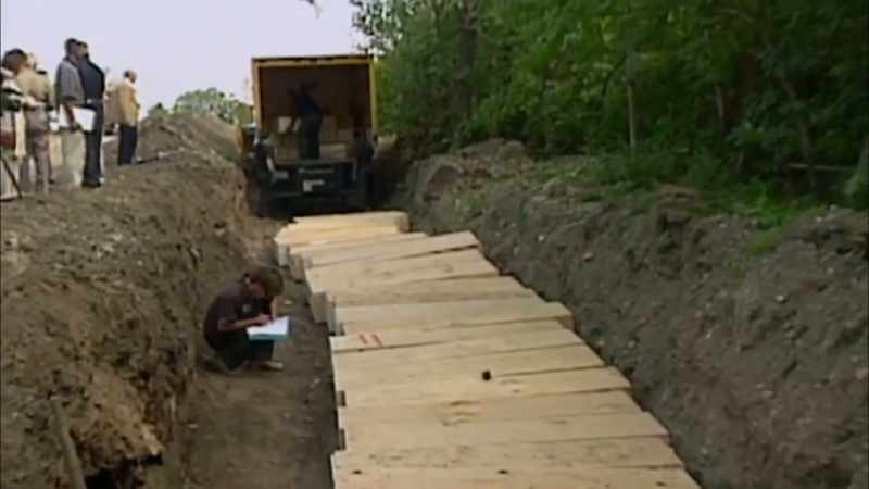 41 people were buried