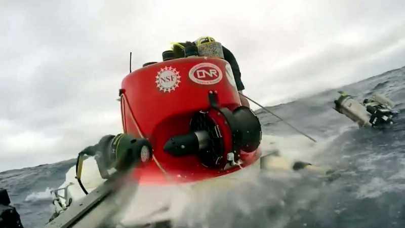 7-mile-deep-mariana-trench