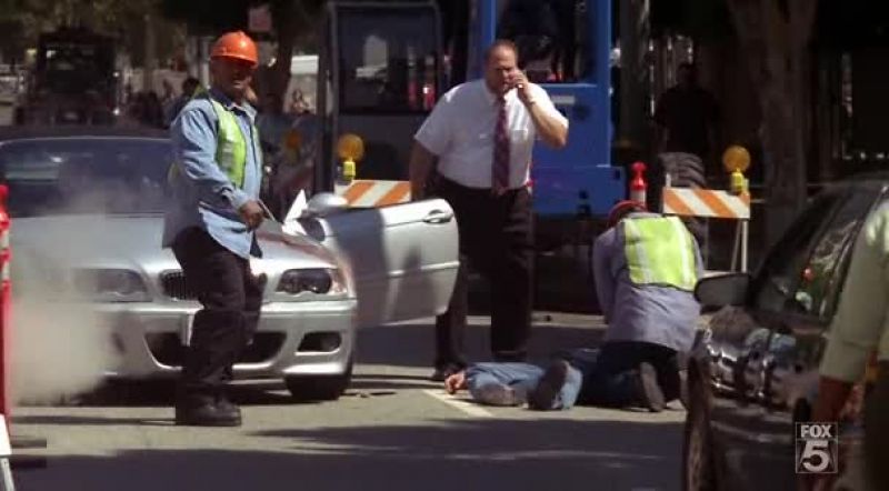 911. What is your emergency? Yeah, someone's been shot