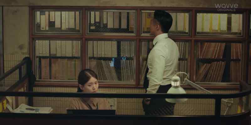 A black agent who has enough local connections