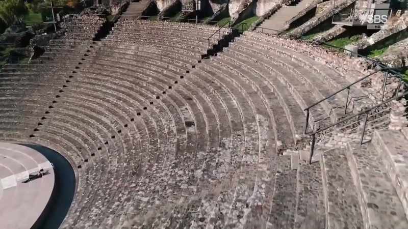 A century later, its capacity would be increased to 10,000