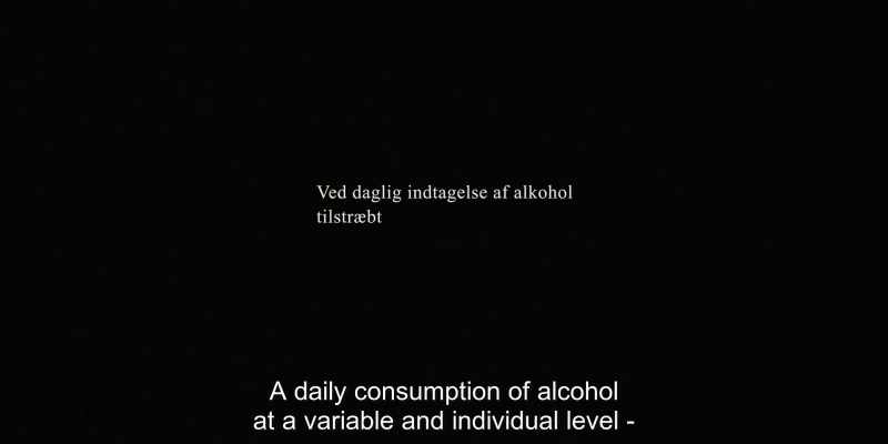 A daily consumption of alcohol at a variable and individual level