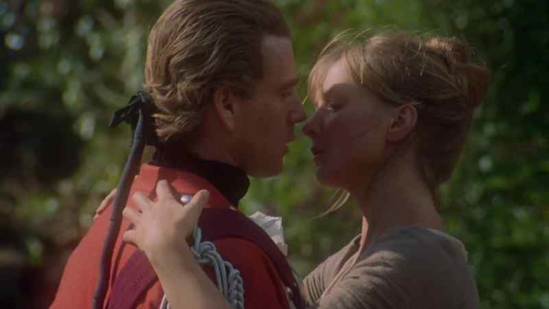 A lady who sets her heart upon a lad in uniform